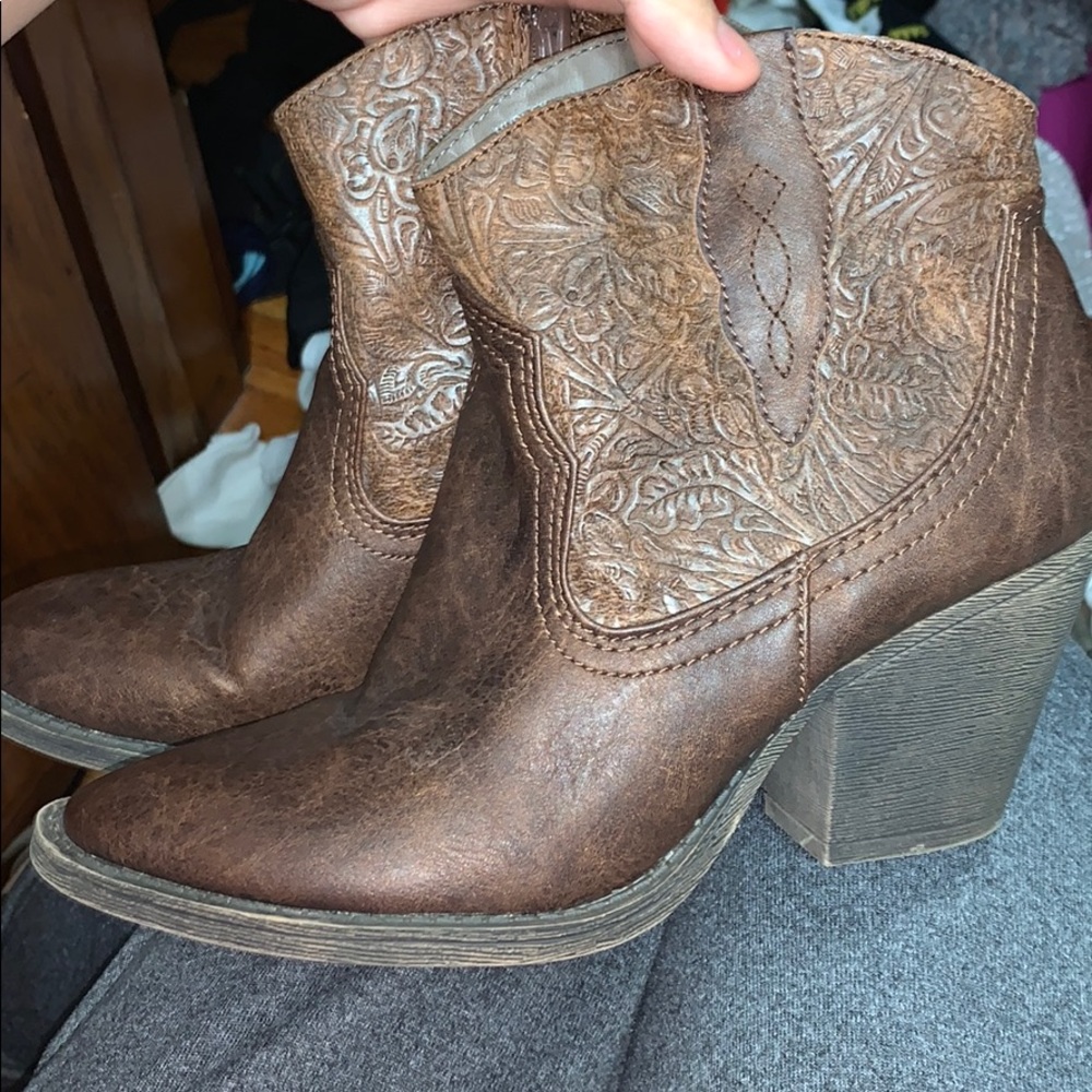 Short Western Booties!